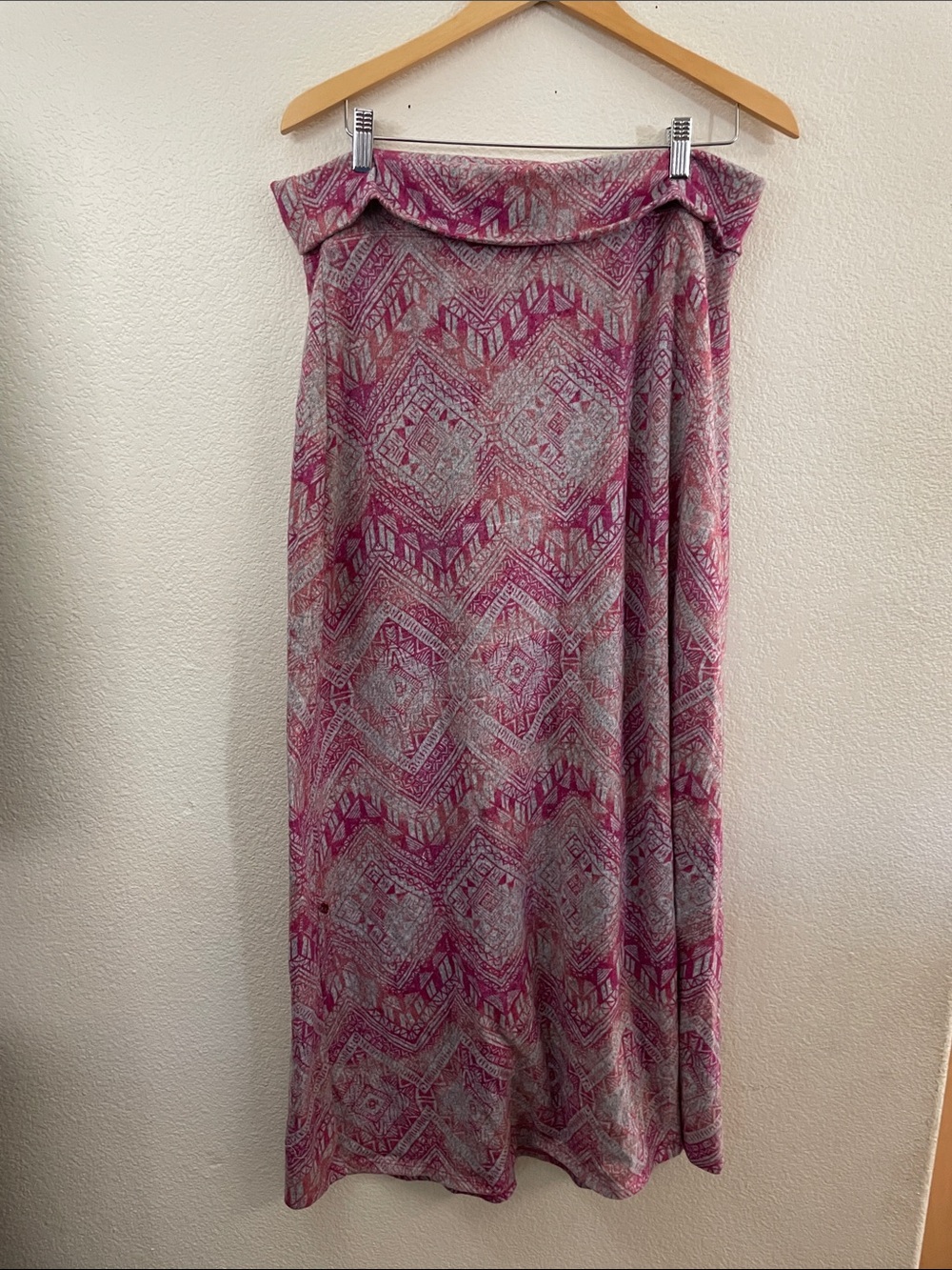 No Boundaries Pink Geometric Maxi Skirt boho y2k 18x42 XL